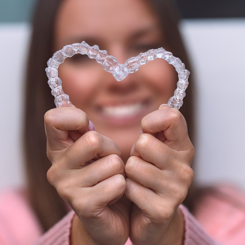 ORTODONCIA E INVISALIGN 4